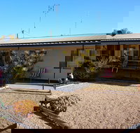 Cornwall House - Tourism Caloundra