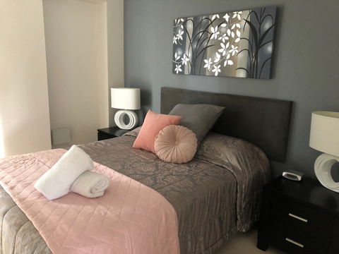 Dolphin Quay 3 Bedroom Apartment - Tourism Caloundra 2