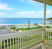 Dolphins 9 - Tourism Caloundra