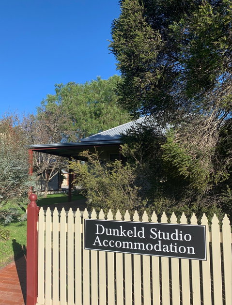Dunkeld Studio Accommodation - Tourism Caloundra 2