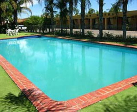 Edge Hotel Motel - Tourism Caloundra 0