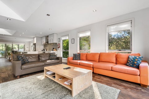 Freycinet Haven - Tourism Caloundra 1