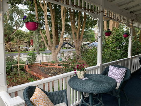 Genesta House Bed & Breakfast - Tourism Caloundra 1