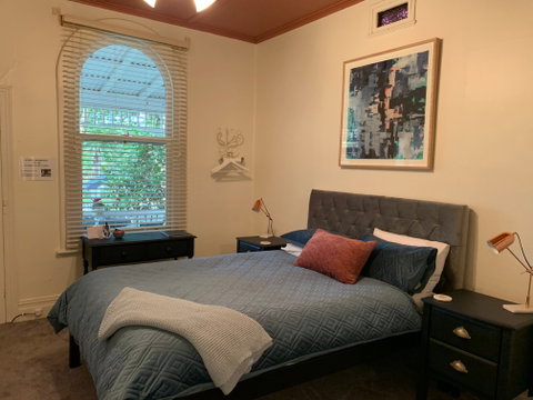 Genesta House Bed & Breakfast - Tourism Caloundra 2