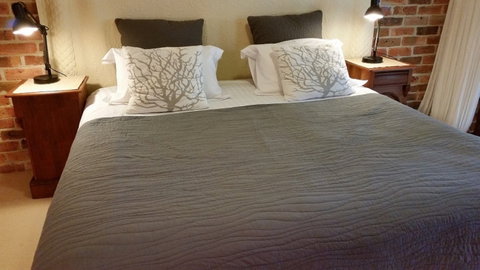 Glenhope Alpacas Bed And Breakfast - Tourism Caloundra 2