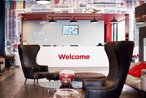 Ibis Melbourne Swanston Street Hotel - Tourism Caloundra 0
