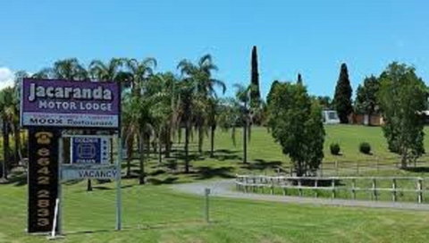 Jacaranda Motor Lodge - Tourism Caloundra 0