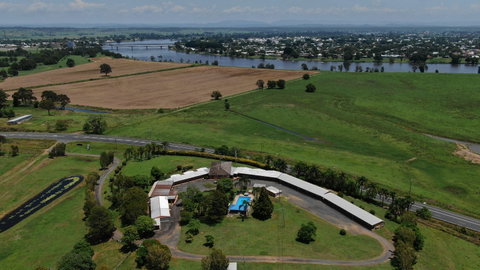 Jacaranda Motor Lodge - Tourism Caloundra 1
