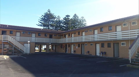 Lacepede Bay Motel & Restaurant - Tourism Caloundra 2