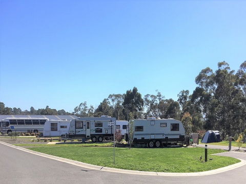 Lilydale Pine Hill Caravan Park - Tourism Caloundra 0