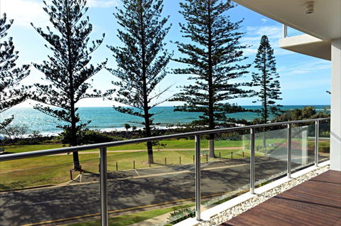 Manta Bargara Resort - Tourism Caloundra 0
