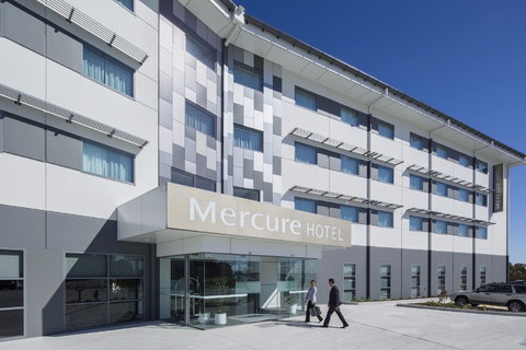 Mercure Newcastle Airport - Tourism Caloundra 0