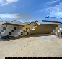 Mount Gambier Apartments - City Fringe Apartment B - Tourism Caloundra