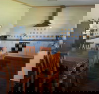 Phoenix Cottage - Tourism Caloundra