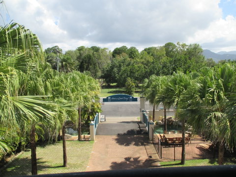 Royal Palm Villas - Tourism Caloundra 1