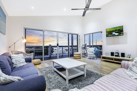 Sceale Bay Seaview Escape - Tourism Caloundra 2