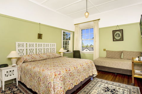Silvermere Guesthouse - Tourism Caloundra 2