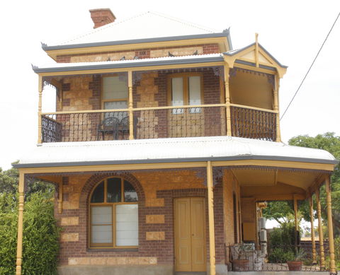 The Matchbox House Bed And Breakfast - Tourism Caloundra 0