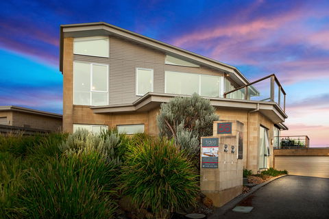 Tides Apartments Port Fairy - Tourism Caloundra 1
