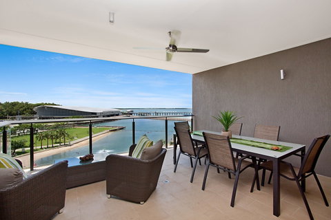 Akuna Waterfront - Tourism Caloundra 1