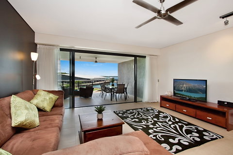 Akuna Waterfront - Tourism Caloundra 2