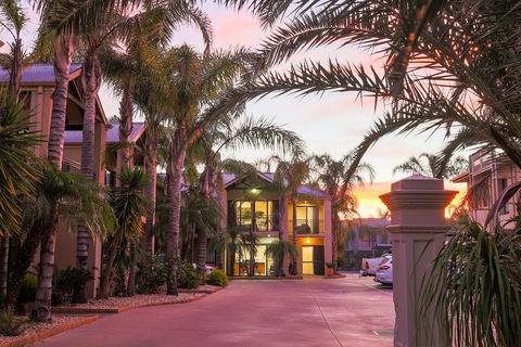 Aquarius Apartments - Tourism Caloundra 0