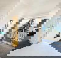 Bay 10 - Port Lincoln - Tourism Caloundra