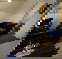 BJs Short Stay Apartments - Tourism Caloundra