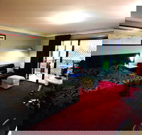 Cattleman's Country Motor Inn and Serviced Apartments - Open with Room Service - Tourism Caloundra