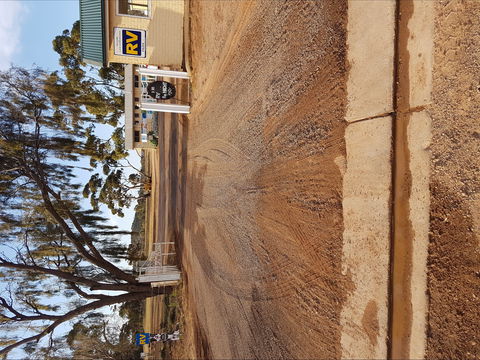 Cleve Showgrounds RV Park - Tourism Caloundra 0