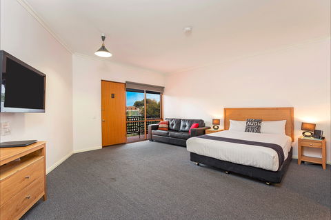 Comfort Inn Lady Augusta - Tourism Caloundra 1