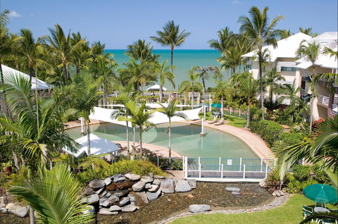 Coral Sands Beachfront Resort - Tourism Caloundra 0