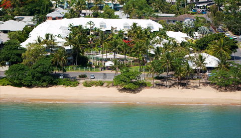 Coral Sands Beachfront Resort - Tourism Caloundra 1