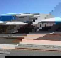 Cozzys Condo Luxury Beach House - Tourism Caloundra