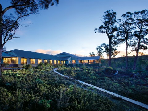 Cradle Mountain Hotel - Tourism Caloundra 0