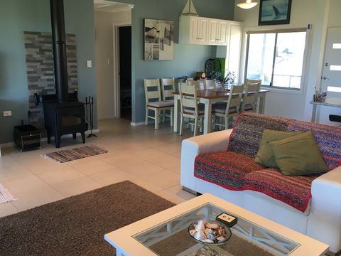 Falcon Blue - Tourism Caloundra 2