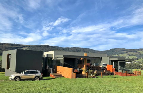 Highland Getaway Luxury Farm Stay B&B - Tourism Caloundra 0