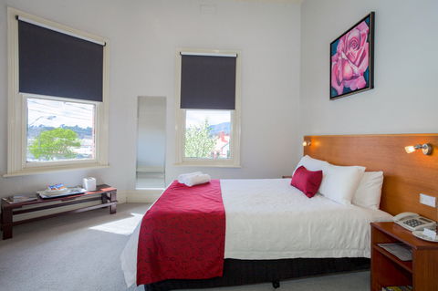 Holgate Hotel - Tourism Caloundra 2