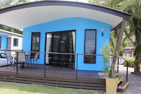 Island View Caravan Park - Tourism Caloundra 2