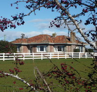 Little Sunnyside Accommodation - Tourism Caloundra