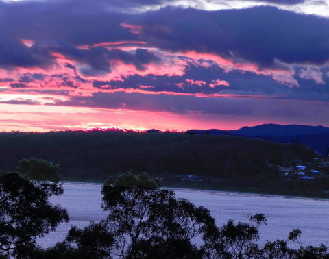 Longbeach Clifftop Retreat - Tourism Caloundra 0