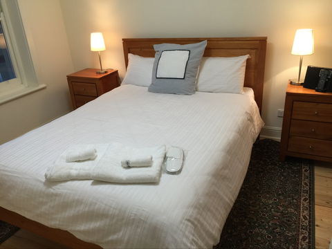 MacDonnell House, Naracoorte - Tourism Caloundra 2