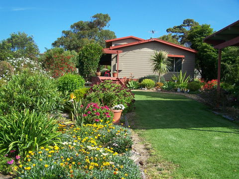 Monaro Cottage - Tourism Caloundra 1