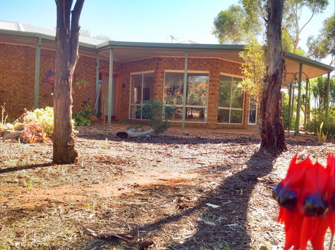 Munga Munga B&B - Tourism Caloundra 0