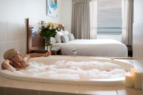 Pinnacles Resort - Tourism Caloundra 2