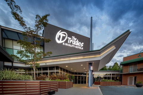 Quality Hotel Dickson - Tourism Caloundra 0