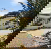 Seahorse Beach Shack - Tourism Caloundra