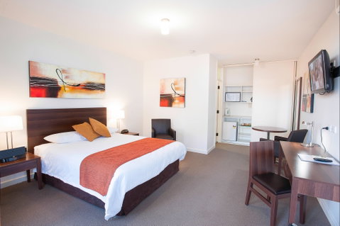 Standpipe Golf Motor Inn - Tourism Caloundra 1