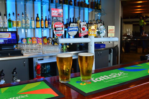 Waikerie Hotel Motel - Tourism Caloundra 2