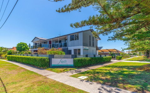 Adrift Apartments - Tourism Caloundra 1